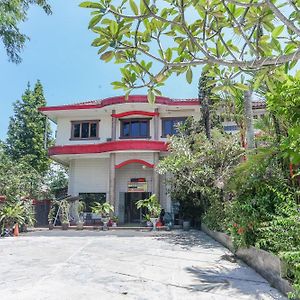 RedDoorz @ Cibogo Puncak Bogor